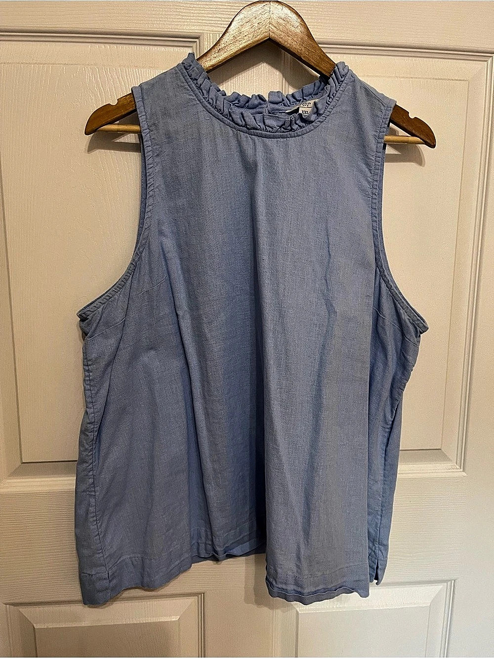 Crown & Ivy Ruffle Neck Tank Top in Blue Size XXL Like New